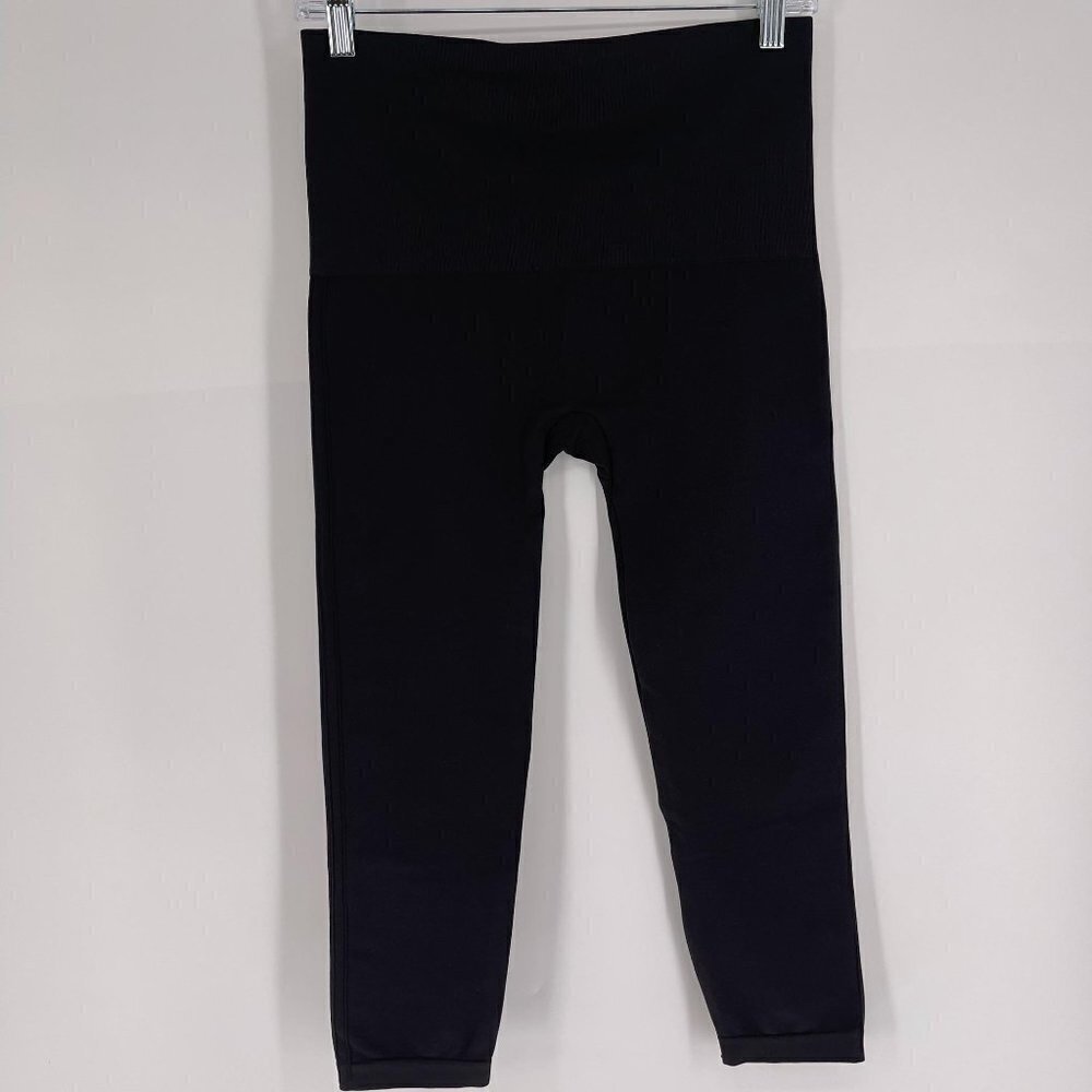 Spanx Size 1X Black Look At Me Now Crop Seamless Leggings - Picture 1 of 3